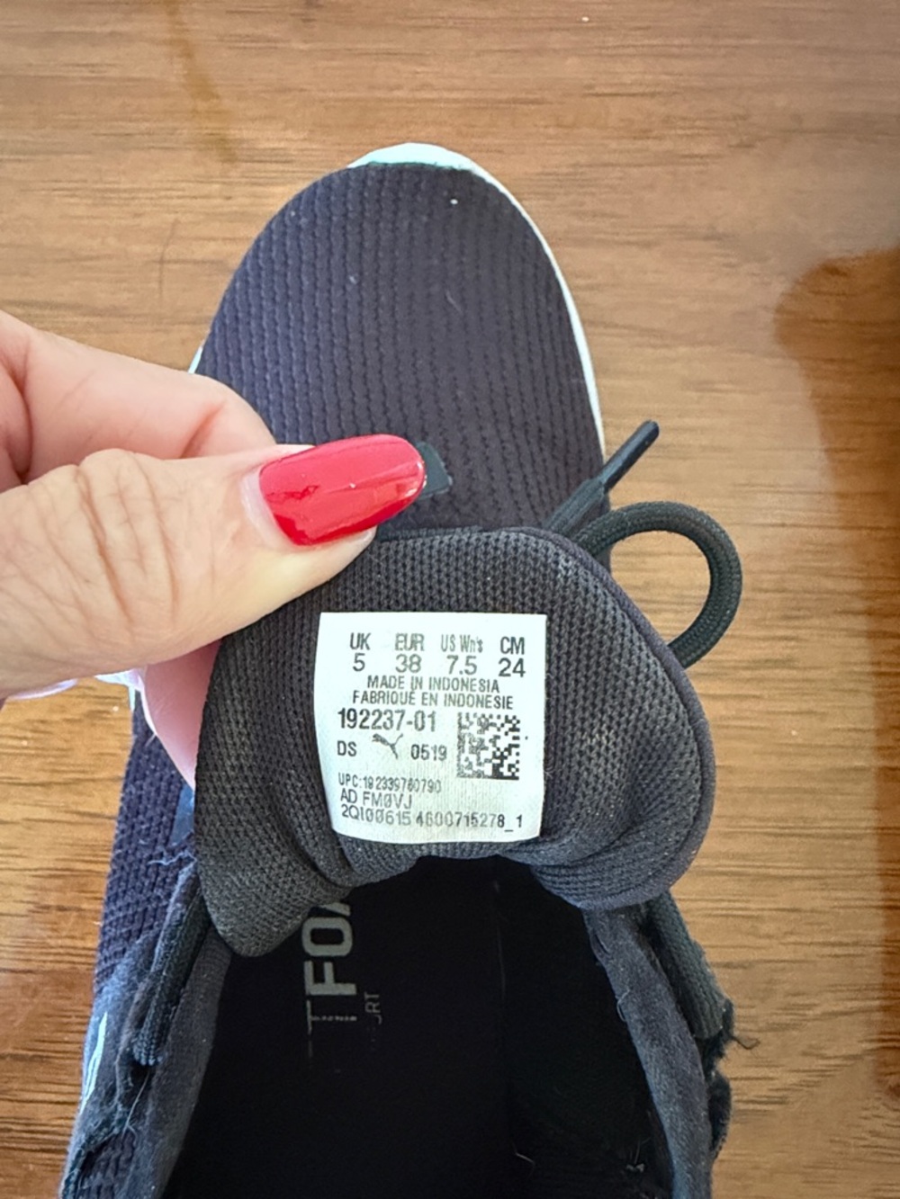 BACK TO SCHOOL SALE Puma Women’s Black Mesh Knit Lace-Up Sneakers Size 7.5 - Picture 10 of 10